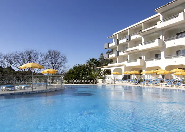 Luna Miramar Club