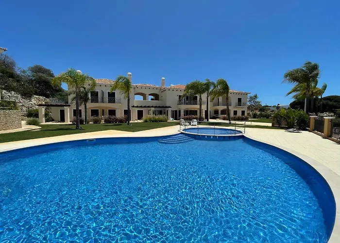 Villa Cascata, 3 Bedroom, Pool, Close To Olhos De Agua