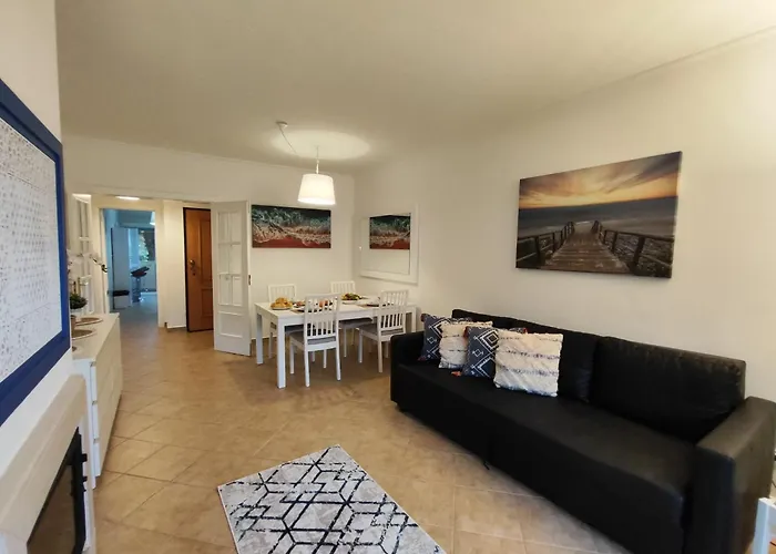 Albufeira Valley 2 With Pool By Homing