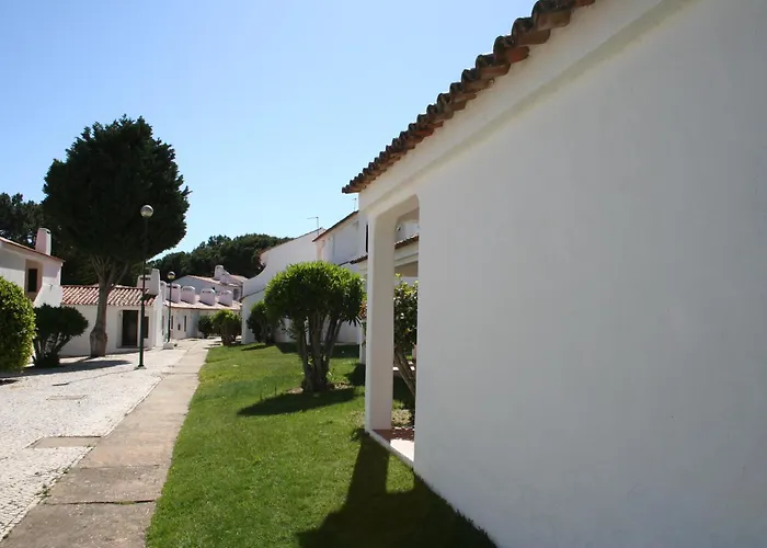 Aldeia Da Falesia