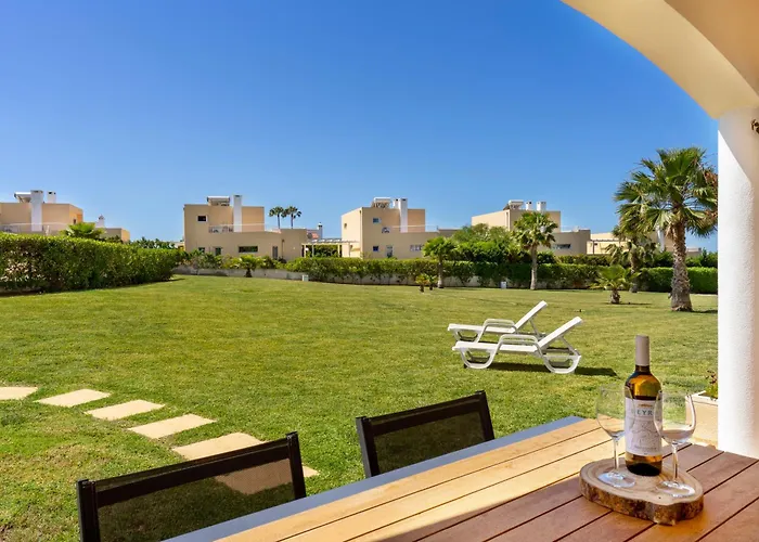 Ground Floor Apartment With Pool