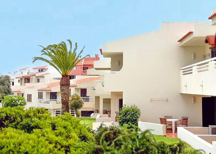 Aura Village - City Beach Apartments