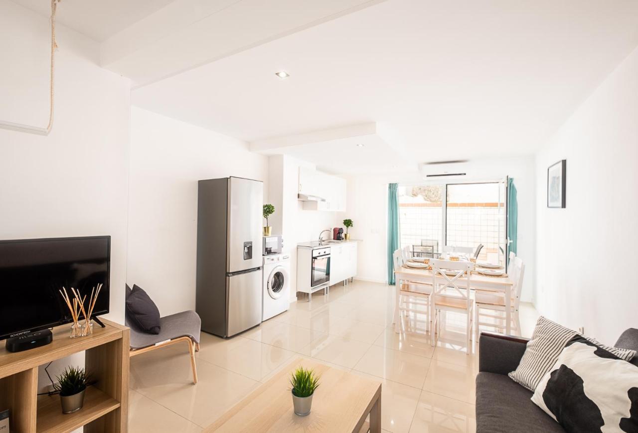 Three-Bedroom Apartment,1200145285:JPEG