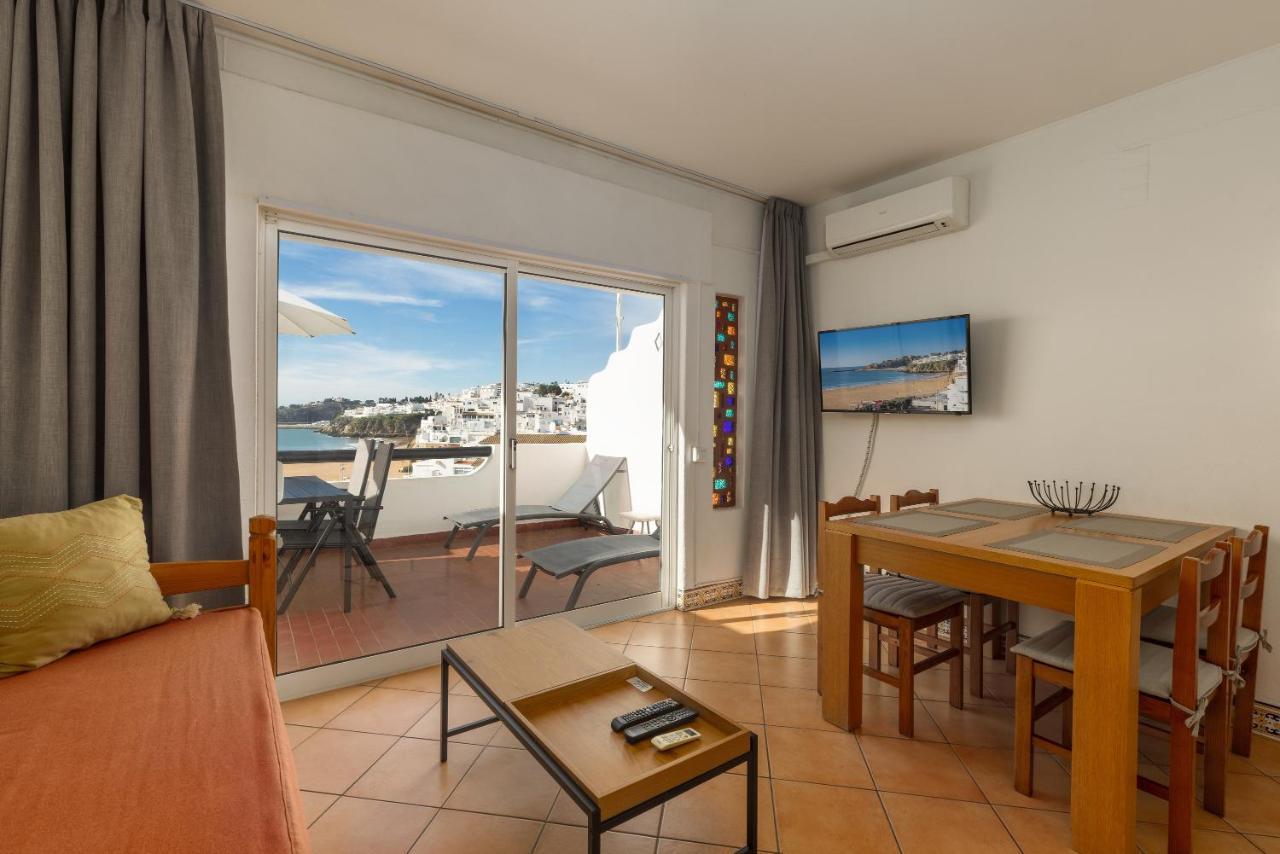 One-Bedroom Apartment Terrace