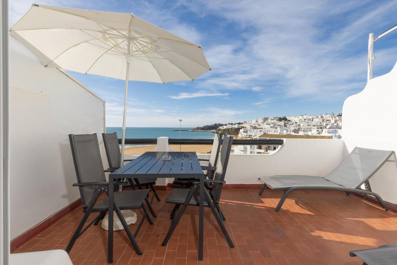 One-Bedroom Apartment Terrace