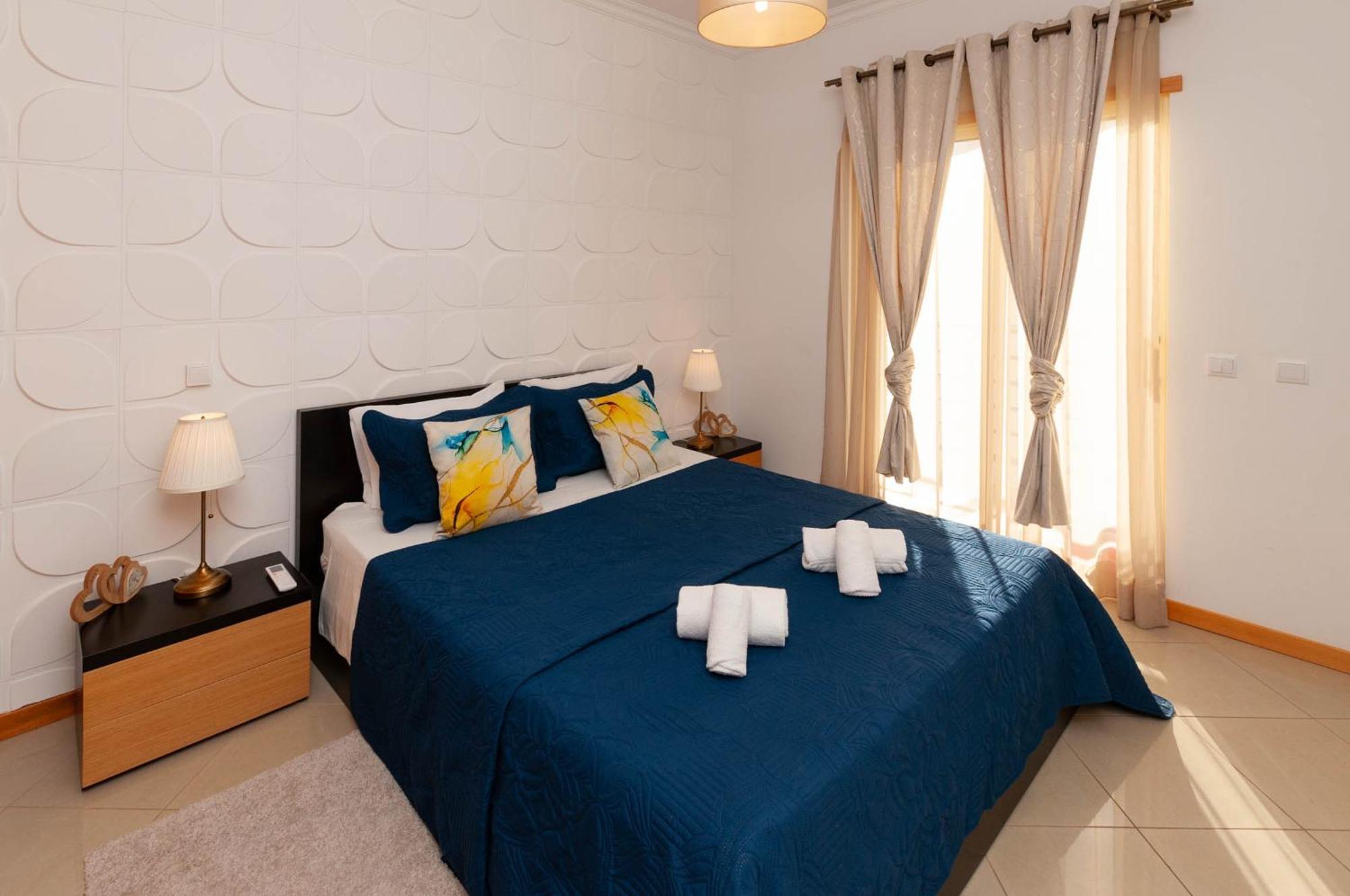 One-Bedroom Apartment with Partial Sea View