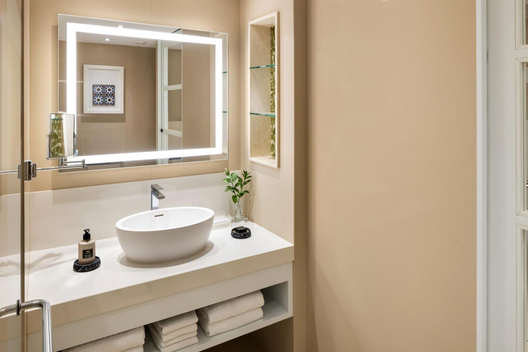 Habitación Grand Deluxe con vistas al océano - 1 cama grande