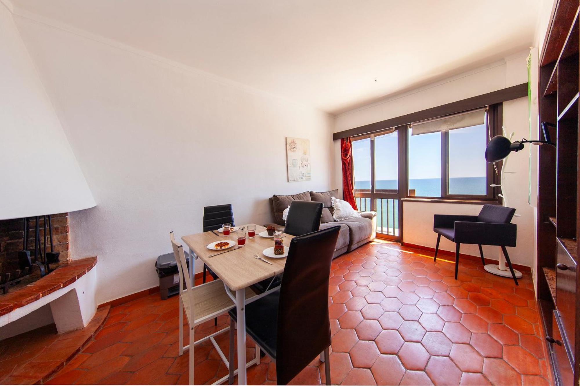 Three-Bedroom Apartment,1668400028:JPEG