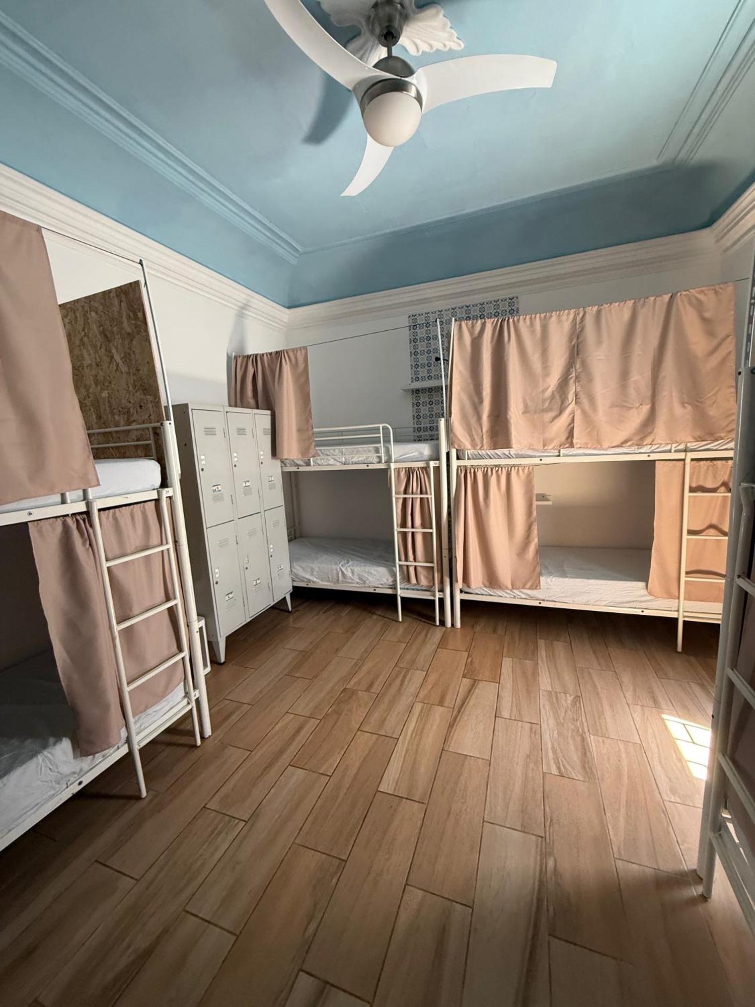 Bed 8-Bed Mixed Dormitory Room