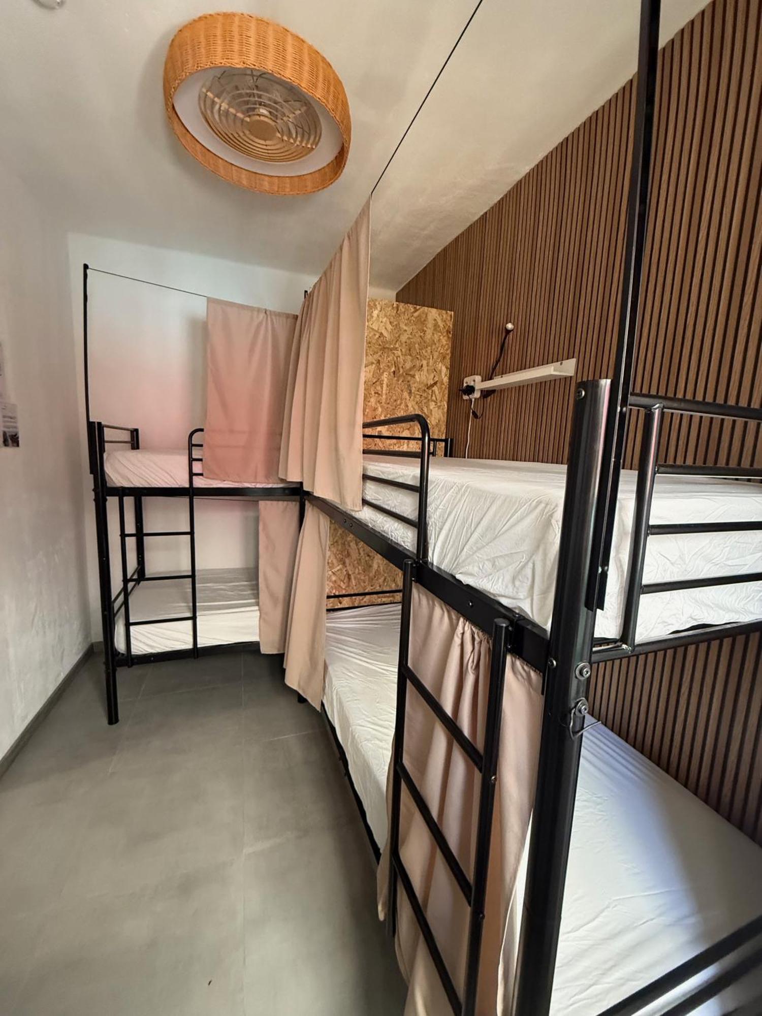 Bed 4-Bed Dormitory Room
