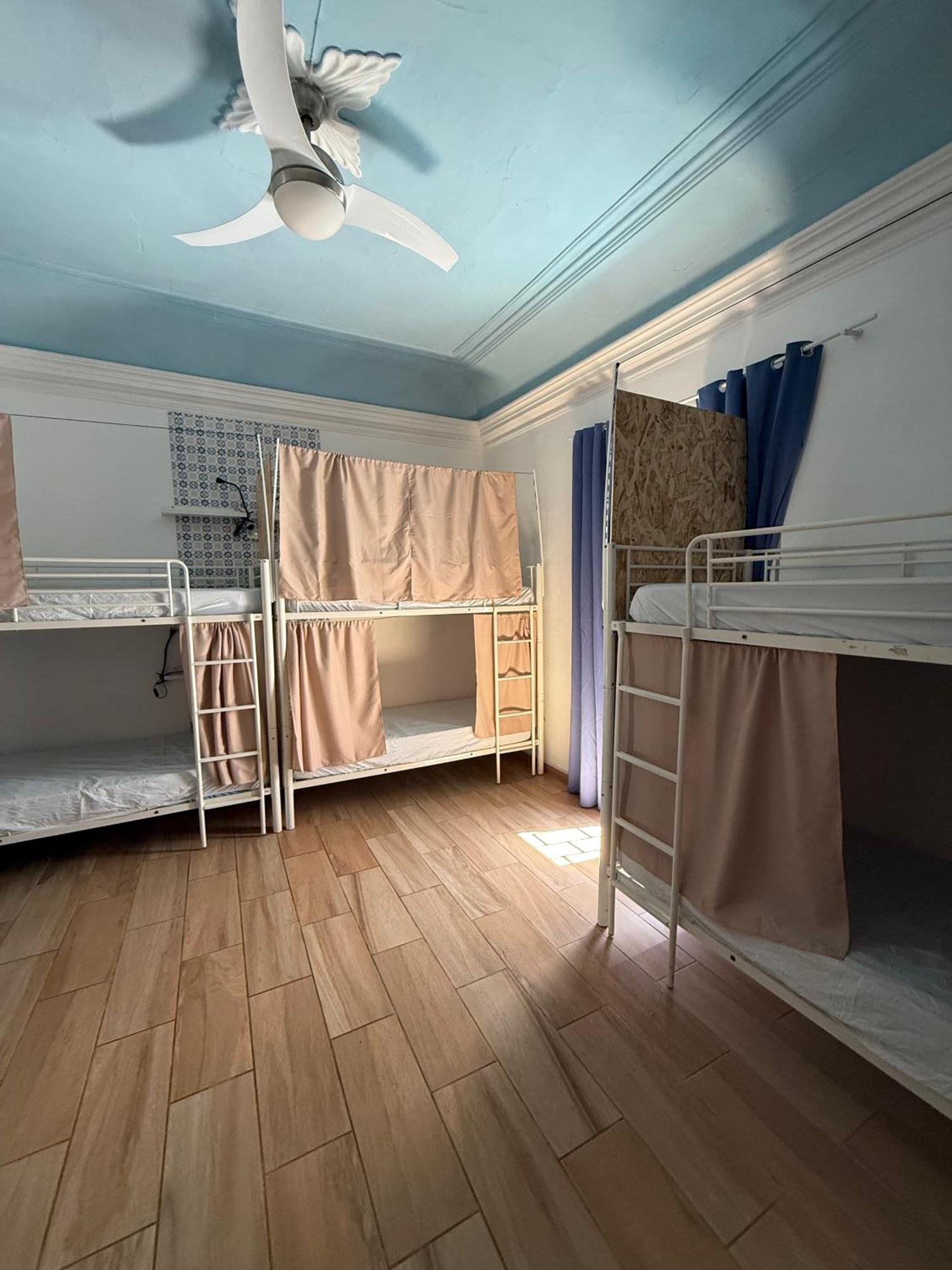 Bed 8-Bed Mixed Dormitory Room