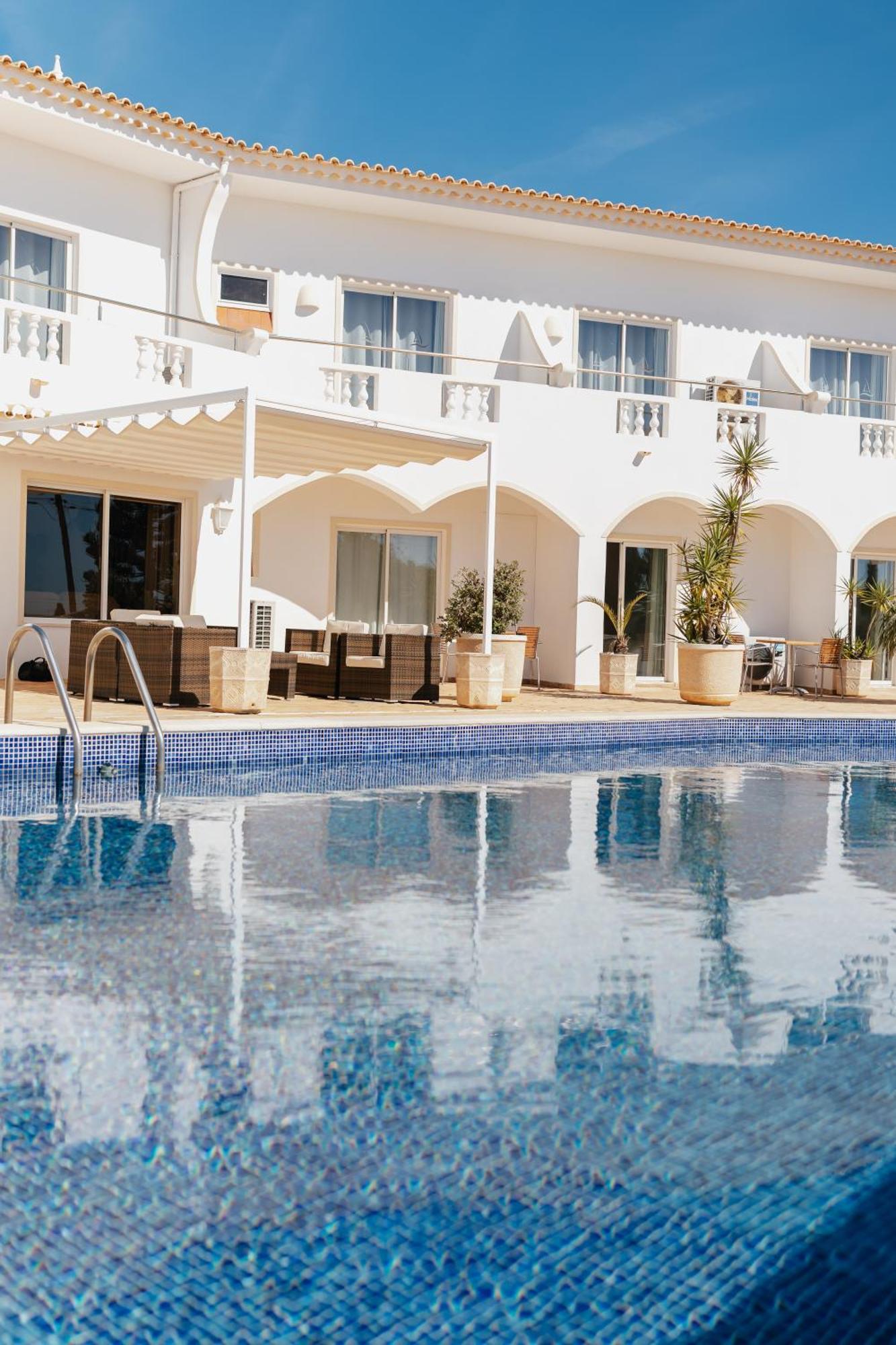 Double Room Pool View