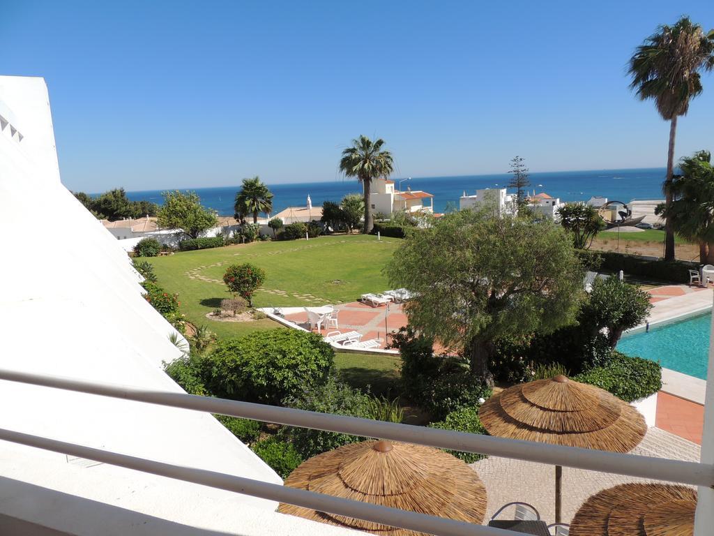 Two-Bedroom Apartment Frontal Sea View