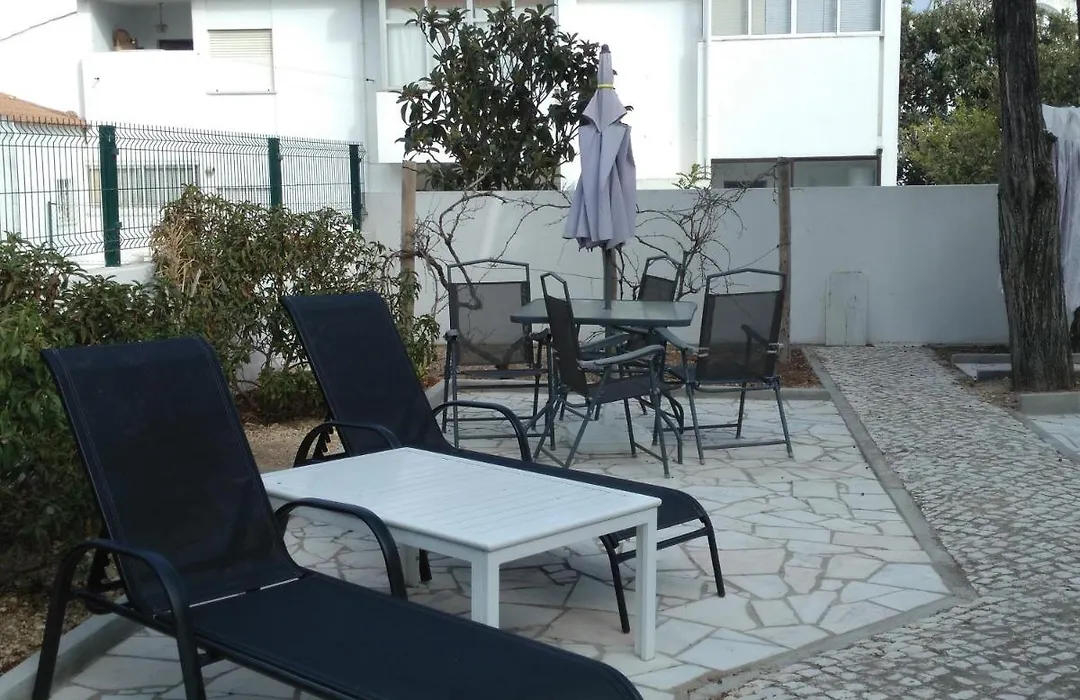Little Wonder Apartment-1