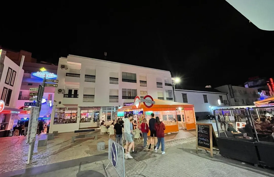Albufeira Bran House-1