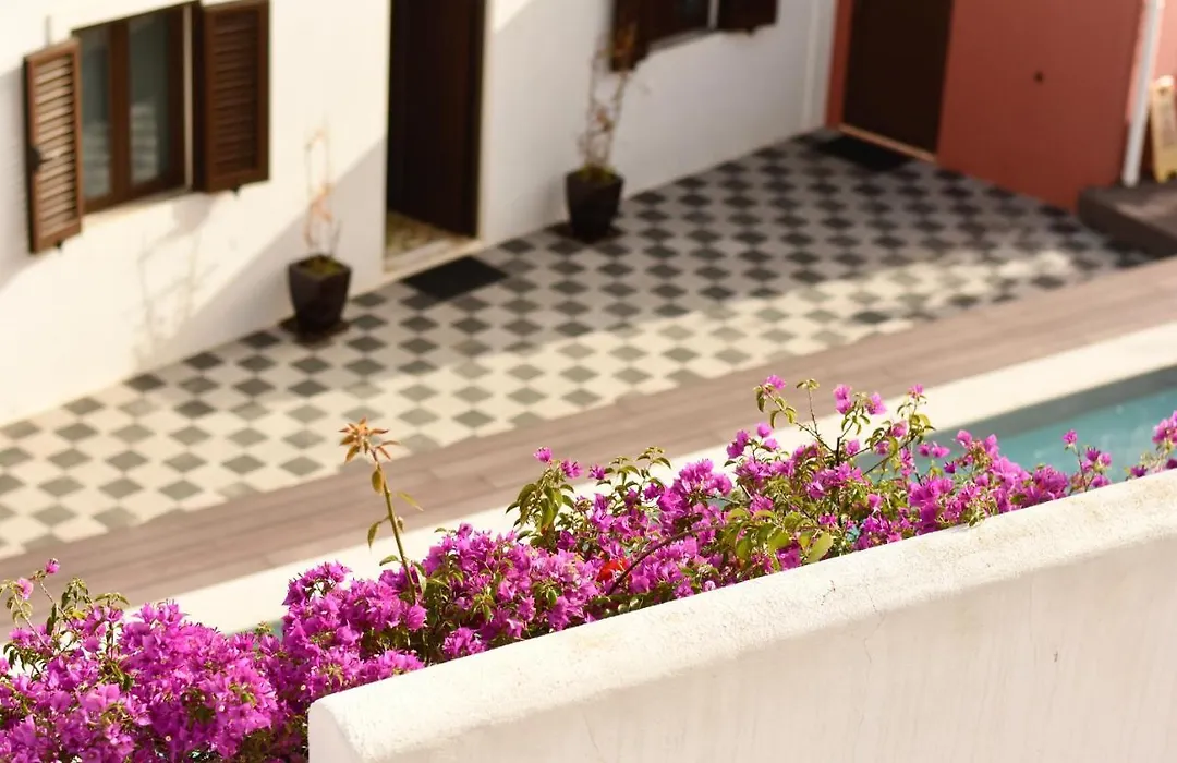 Fishermans Beach Suites & Rooms Albufeira-1