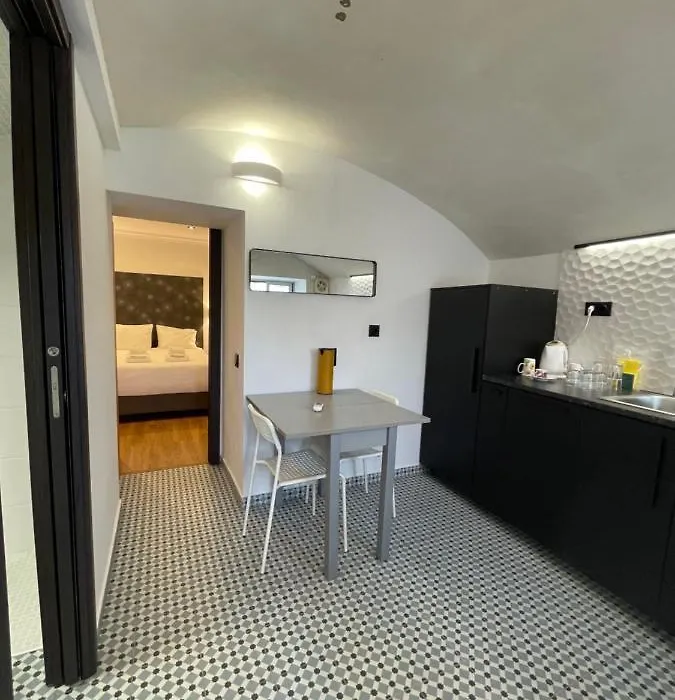 Fishermans Beach Suites & Rooms Albufeira-1
