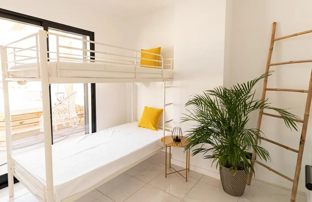 Mi Casa Es Su Casa-1