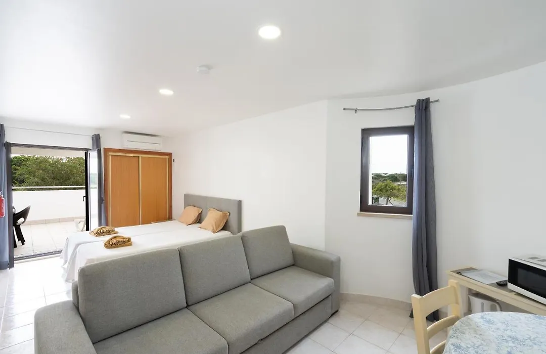 Apartamentos Vale De Carros By Umbral-1