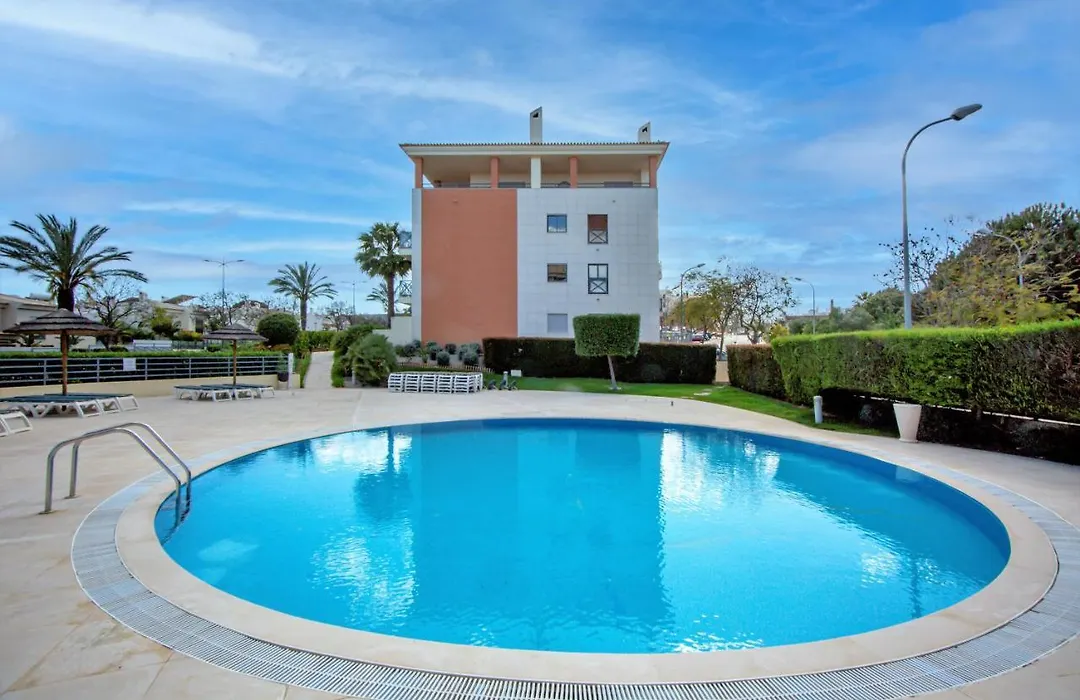 Luxury Apartment With Pool-1