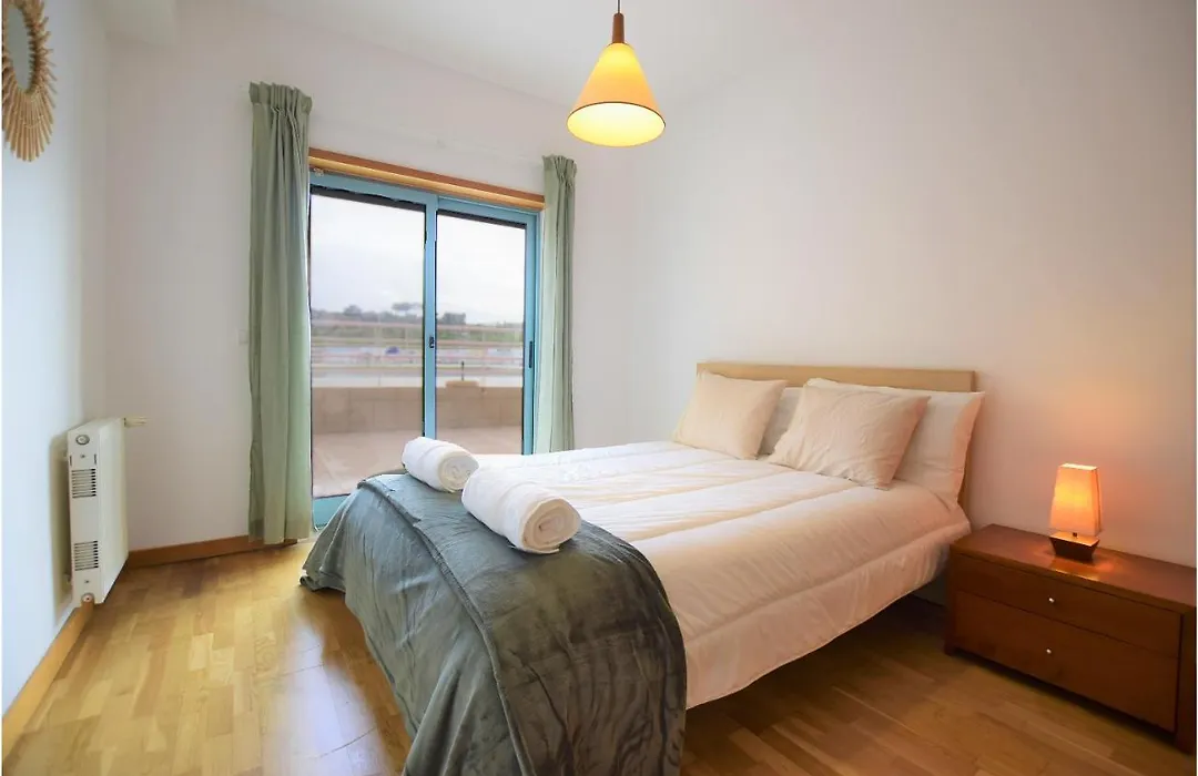 Marina De Albufeira T2 Ate 6 Pax Com Piscina E Vista Marina-1