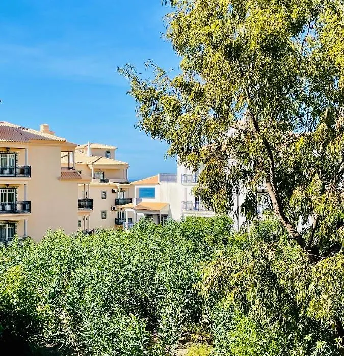 Seashell Apartment Oura-1