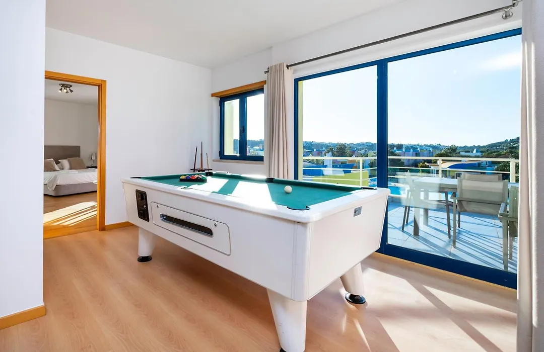Penthouse 160Sqm Wide Terraces Pool View & Private Hot Tub & Parking-1