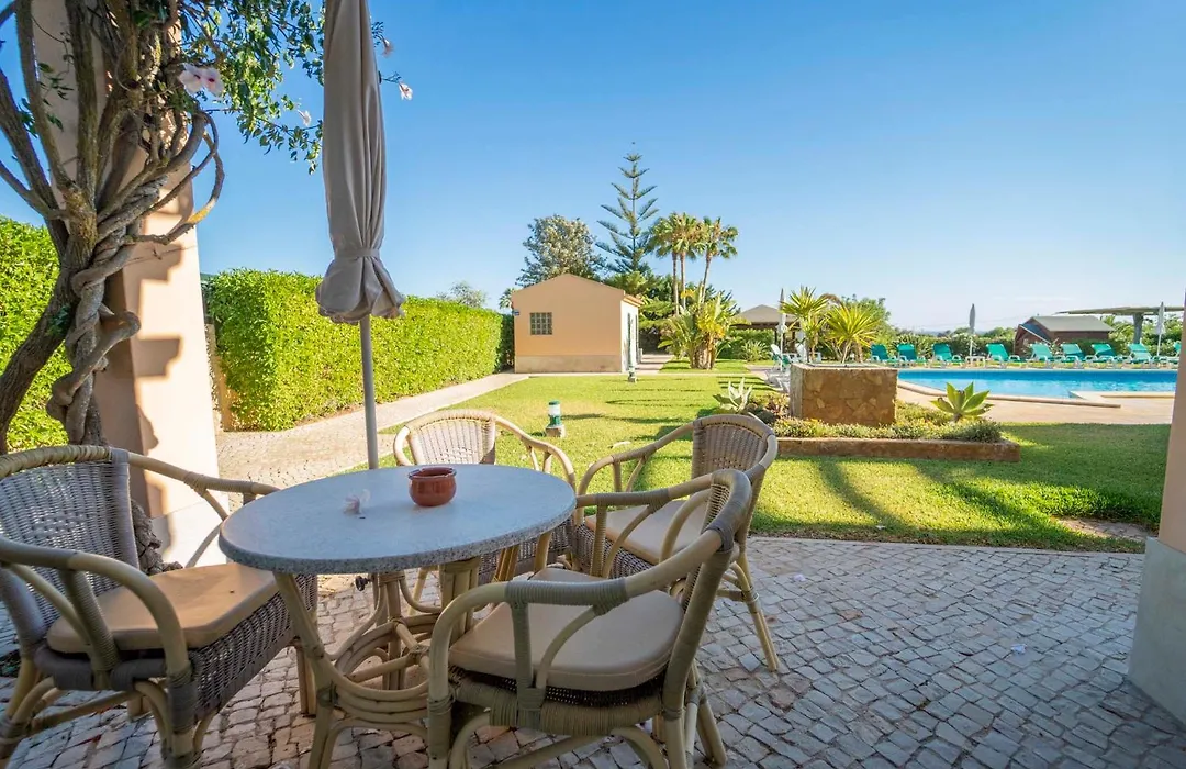 Apartamentos Monte dos Avós, Albufeira by AlgarveBlossom-1