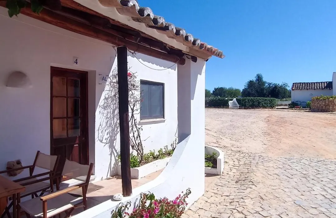Cozy & Traditional Country House In Albufeira-1