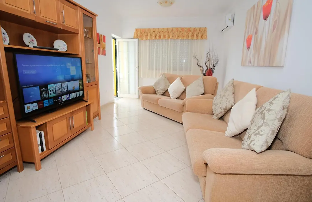Apartamento T2 em condomínio fechado.-1