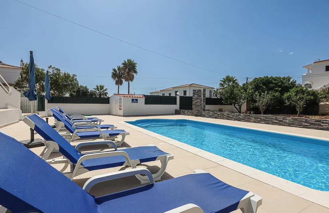 Apart Quinta Dos Martins - Swimming Pool - By Bedzy-1