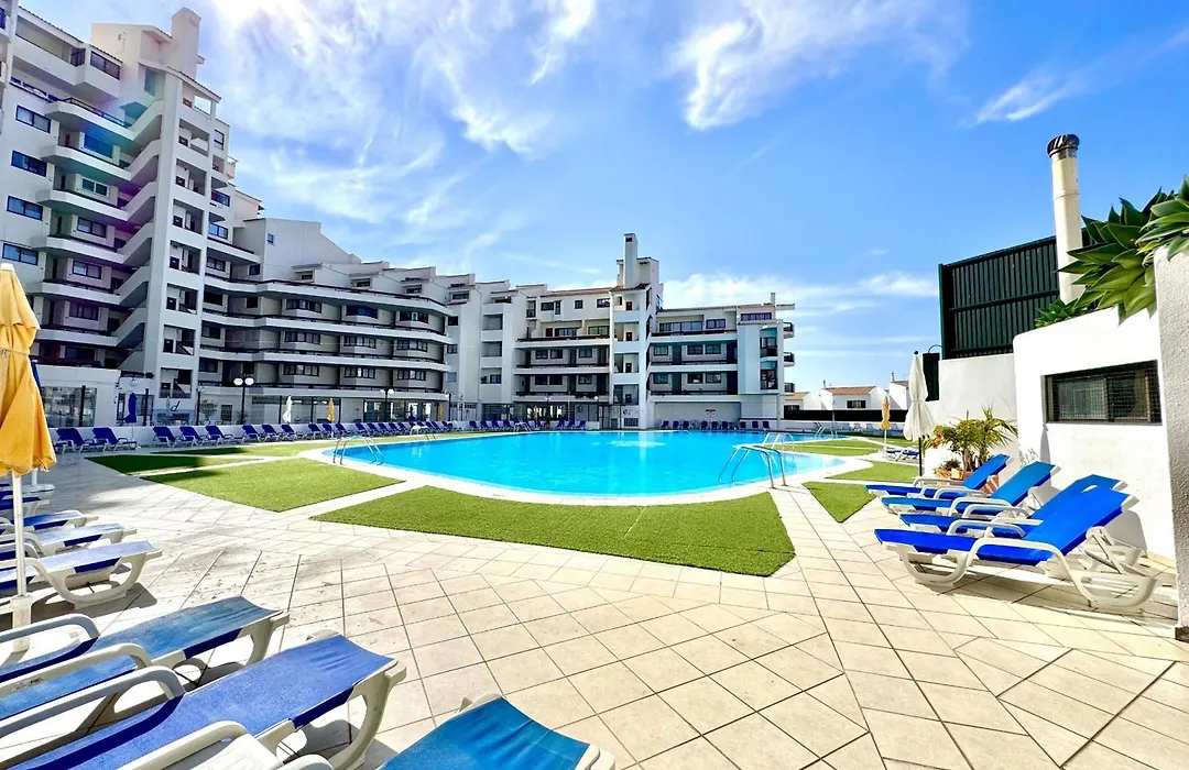 Albufeira Skylight 1 With Pool By Homing-1