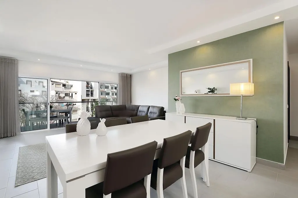 Original 3 Bedroom Downtown-1