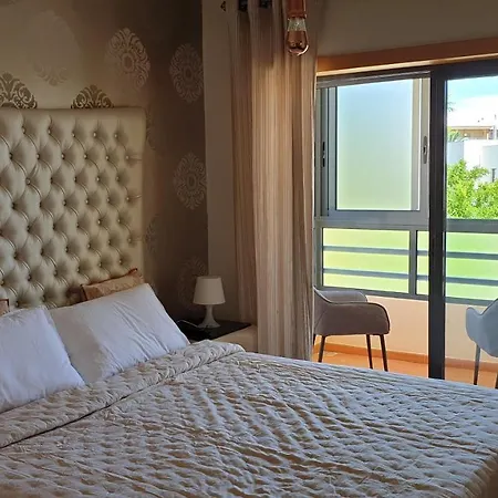 Luxury City Villa Olivia 10 - 15 Min To The Beach Oura, Private Swimming Pool-2