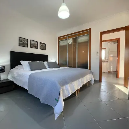 T1 Ocean View Close To Praia Da Oura-2