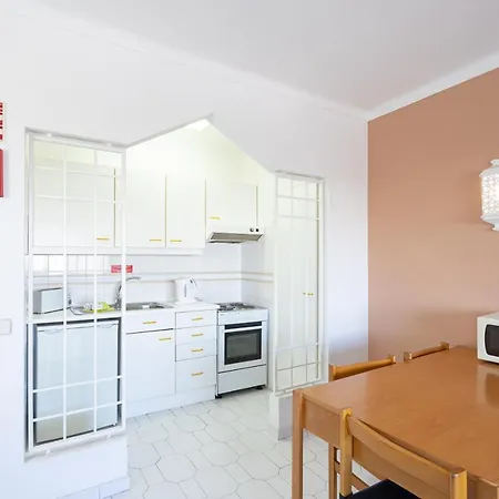 Sunholidays Apartment By Umbral-3