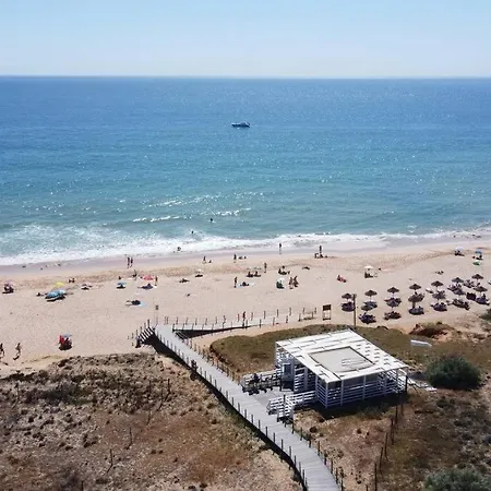 Charming Beachside Apartment- The Perfect Getaway!-2