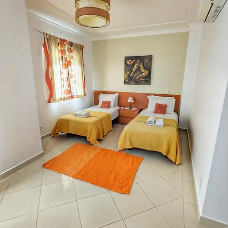 Farm Village- Townhouse 2 Mins From Old Town Albufeira-2