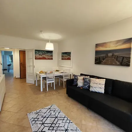 Albufeira Valley 2 With Pool By Homing-2