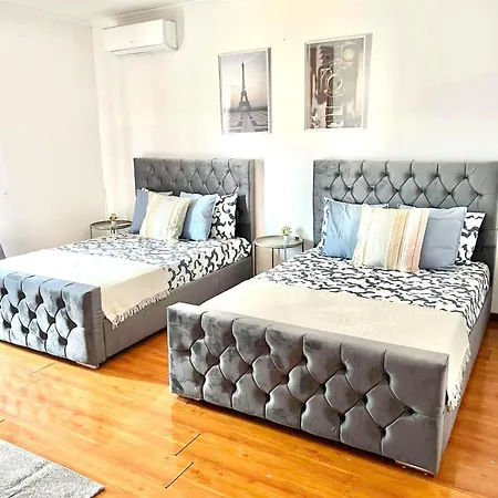 Beautiful Penthouse Two Bed Roof-3
