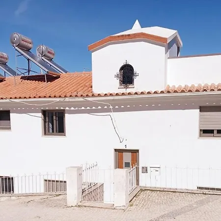 Casa Dos Sinos 2Bedroom Beach Apartment With Terrace-2