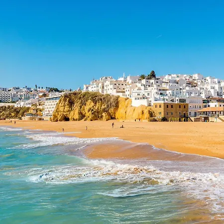 Albufeira Terrace With Pool By Homing-3