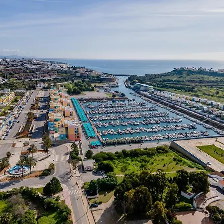 Marina 3B 1B By Al-3