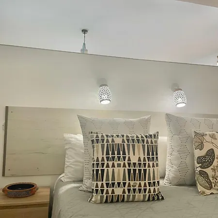 Bayview Apartment 106-3