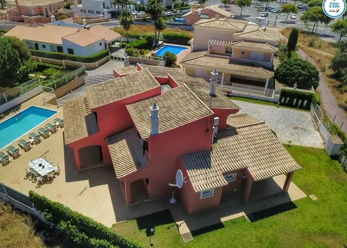 Villa Mikael - Free Wi-Fi - Aircon - Private Pool By Bedzy Albufeira, Portugal