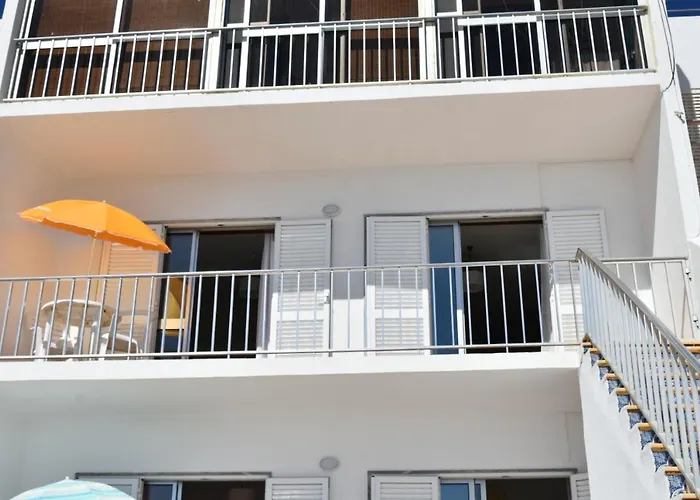 Apartamentos Encosta Do Mar