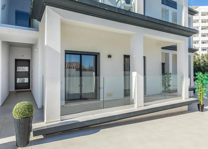 Correeira Luxury Residence