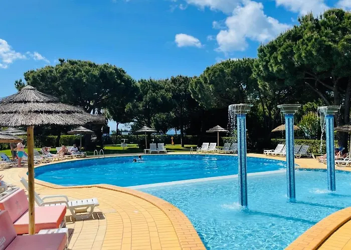 Bicos 101 - Shared Pool - 4 Guests - Albufeira