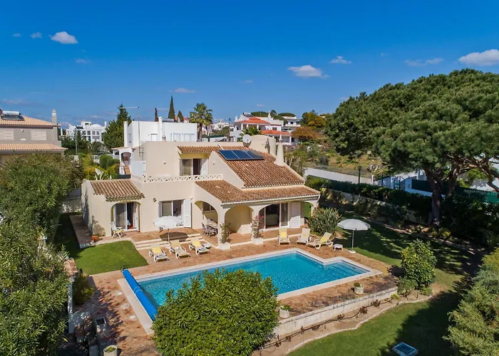 Beach Villa Casa De Amanha 450 Mts To The Beach With Beautiful Garden And Heated Saltwater Pool Albufeira, Portugal