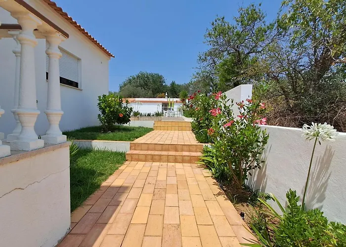 Albufeira Traditional Apartments In Villa
